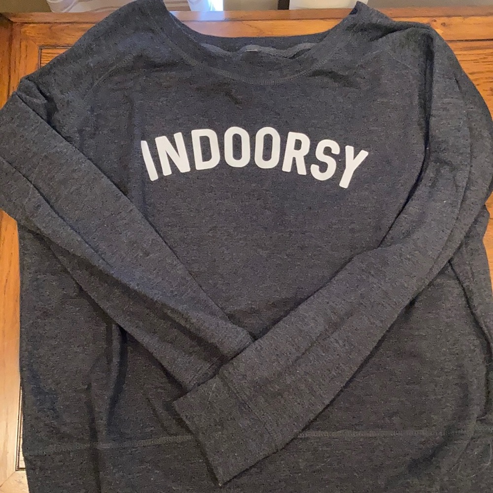 Funny sweatshirt “indoorsy” GUC